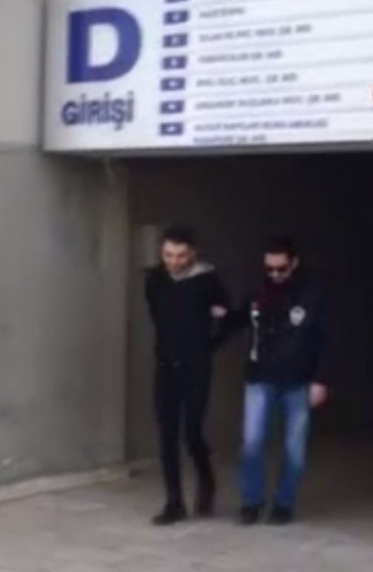 Marketten cep telefonu çalan hırsız kameralara yakalandı