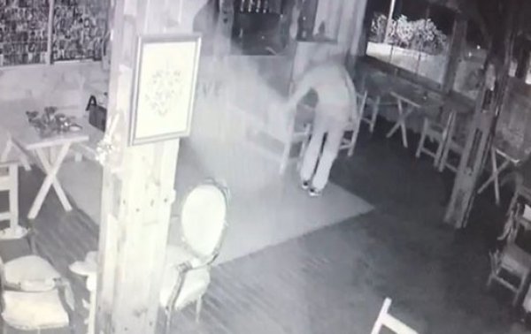 Kocaeli'de polis hırsıza suçüstü yaptı