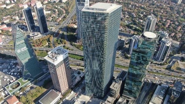 d İstanbul'un en yüksek binalarından biri satıldı