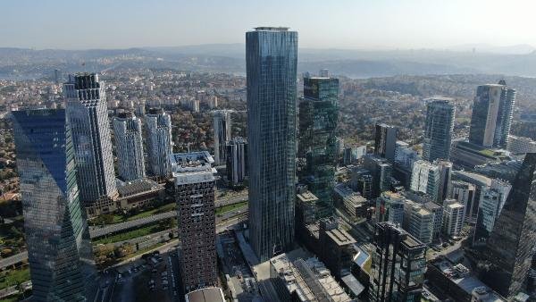 d İstanbul'un en yüksek binalarından biri satıldı