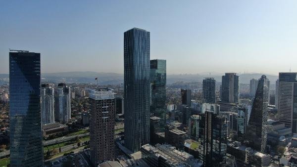 d İstanbul'un en yüksek binalarından biri satıldı
