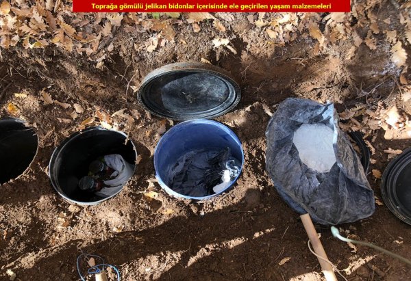 Kıran-5 Operasyonu'nda 1 ton 615 kilo esrar ele geçirildi