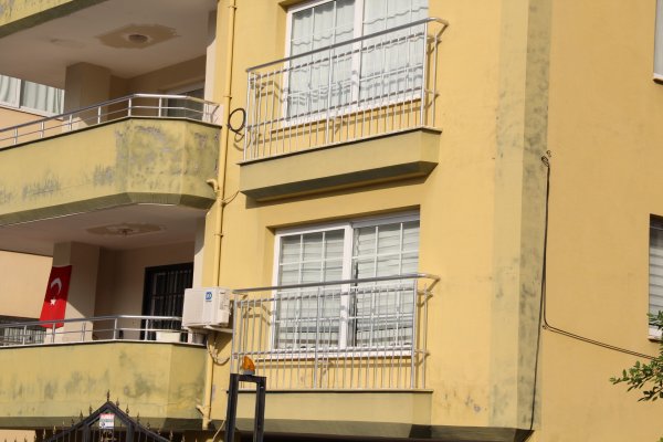 i Pompalı tüfekle vurulan genç kız evinde ölü bulundu