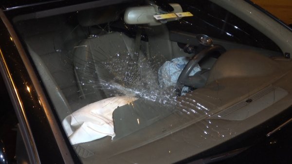 Bursa'da iki araç kafa kafaya çarpıştı