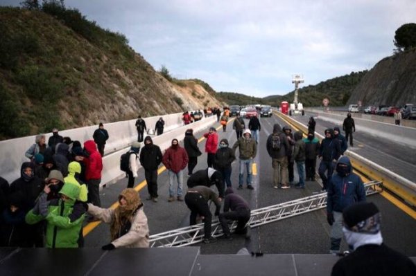 a Katalanlar, İspanya - Fransa yolunu kesti