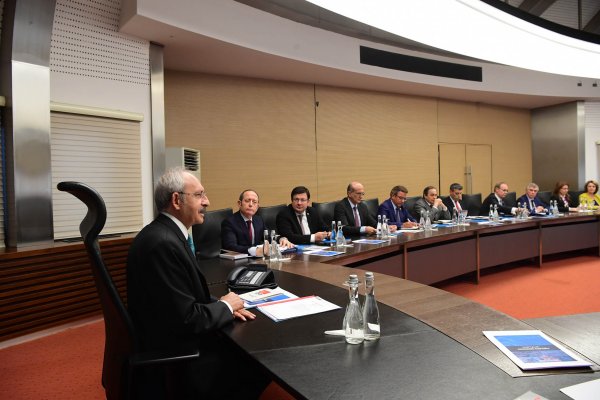 CHP'den TV programlarına katılım düzenlemesi