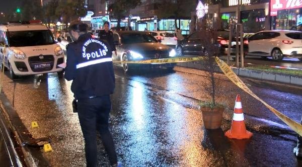 İstanbul'da bir kafeye silahlı saldırı düzenlendi