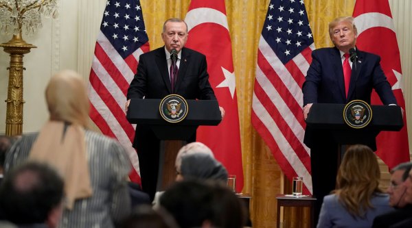 r Hilal Kaplan'dan Trump'a Mazlum Kobani sorusu