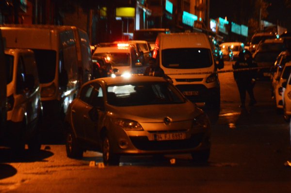 i Sarıyer'de bir grup tartıştıkları kişilere ateş açtı