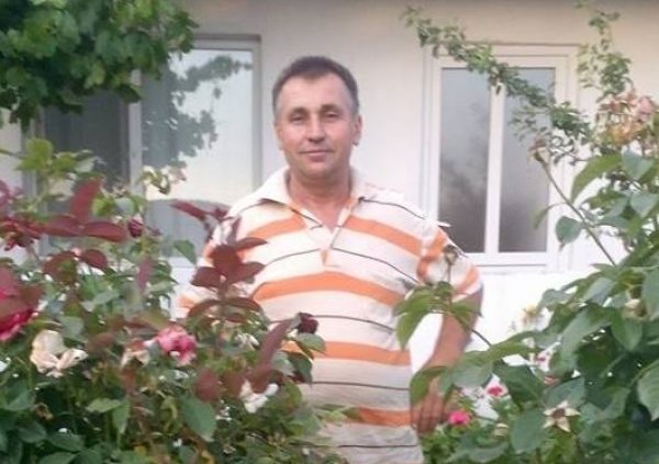 Çanakkale'de 1 metrelik kabak görenleri şaşkına çeviriyor