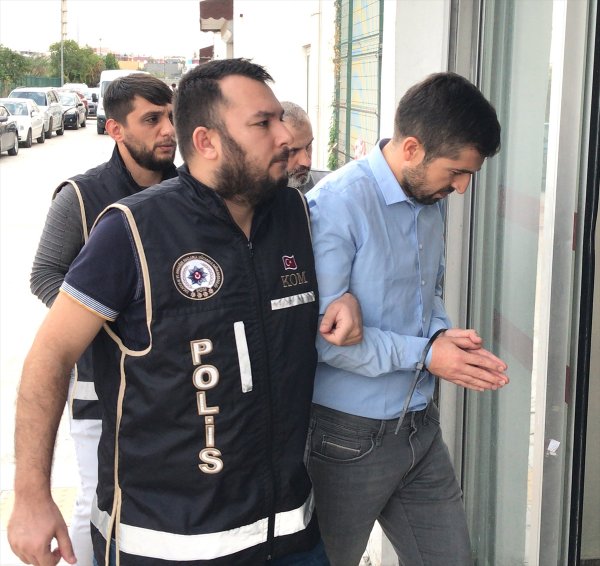 FETÖ'nün finans yapılanmasına darbe: 12 tutuklama