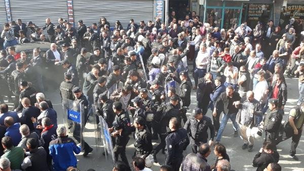 d Pendik'te silahlı saldırı: 3 ölü, 1 yaralı