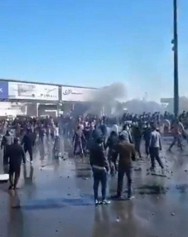 İran'da zam protestoları başladı