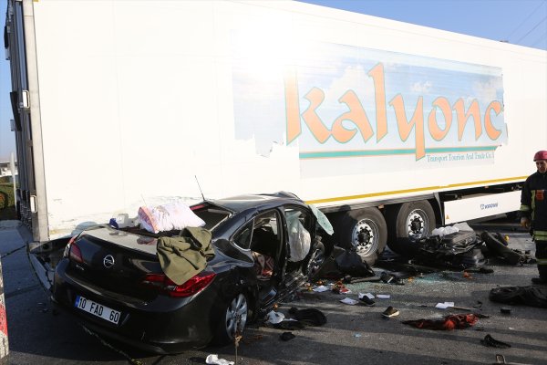 a Çorum'da kaza: 3 ölü, 1 yaralı