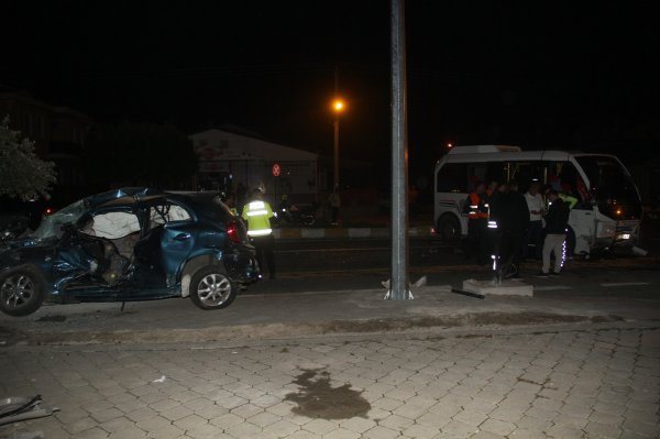 i Muğla'da yolcu minibüsü kaza yaptı: 1 ölü 5 yaralı