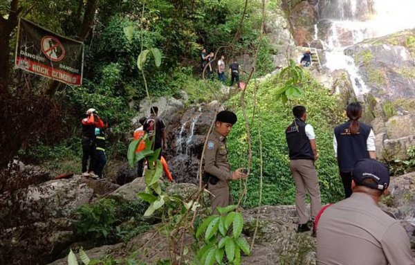 Fransız turist selfie çekerken şelaleden düştü