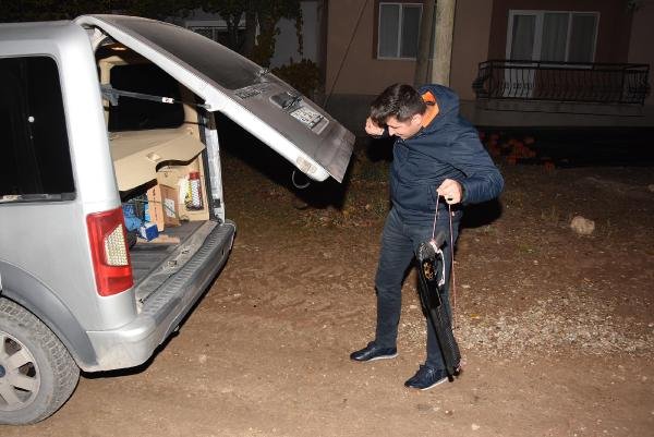 Kütahya'da bir kişi eski eşini ve fırıncıyı vurdu