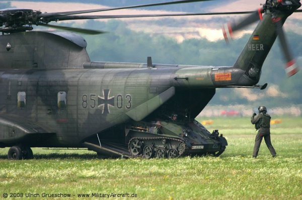 Almanya'da askeri envanter görev yapamaz durumda