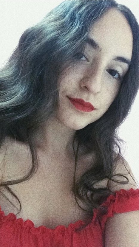 i Üniversiteli genç kızı öldürüp, saatini paylaştı