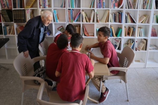 66 yıl önce otostopla ayrıldığı memleketi Hatay'a döndü