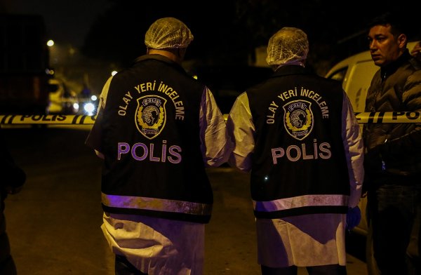 a Gaziosmanpaşa'da bir minibüse EYP ile saldırı düzenlendi