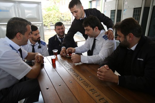 Otizmli gencin otobüs sürücüsü olma hayali gerçekleşti