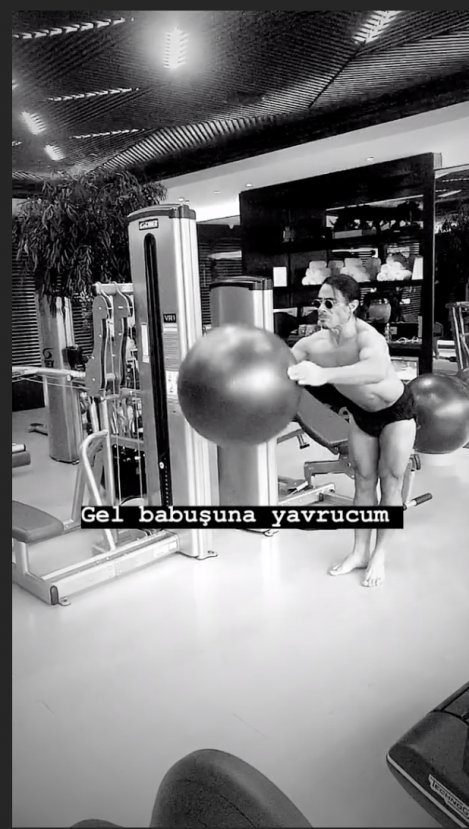 Nusret slip mayosuyla sporda