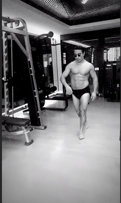 Nusret slip mayosuyla sporda