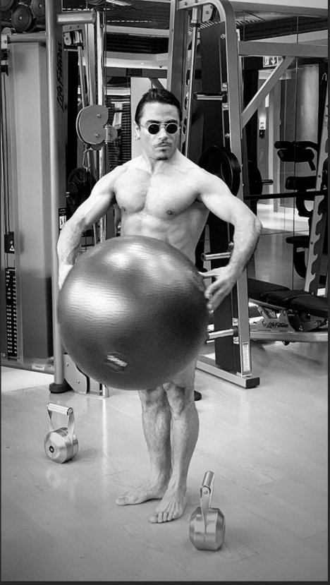 Nusret slip mayosuyla sporda