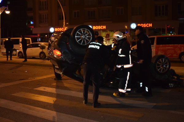 Malatya'daki trafik kazasında arkadan çarpan sürücü kaçtı