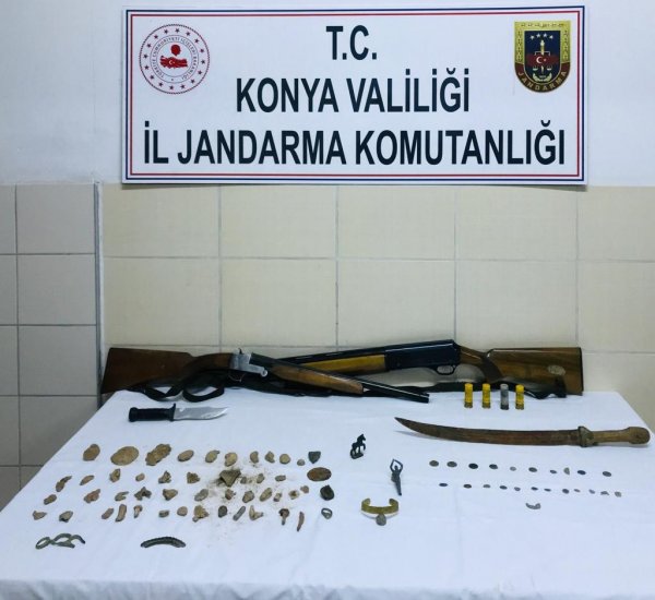 Konya'da 3 kişi tarihi eserlerle yakalandı