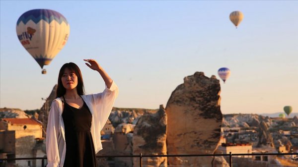 a Turistler 9 ayda 5.1 milyar dolarlık yemek yedi