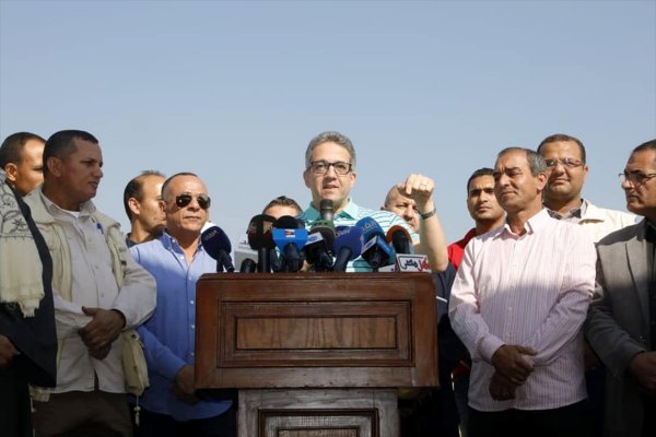 a Mısır'da kedi mumyası bulundu