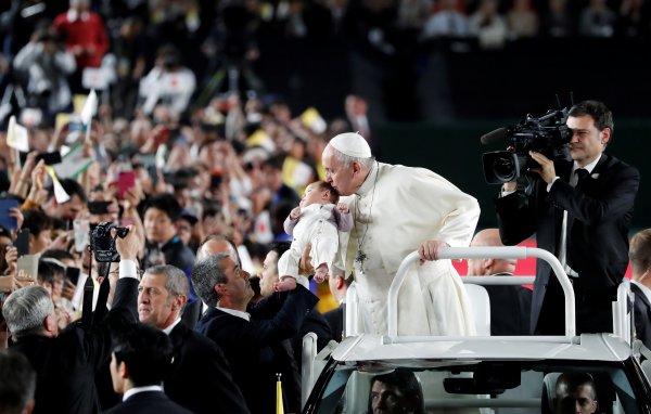 r Papa, 38 yıl sonra Tokyo'da