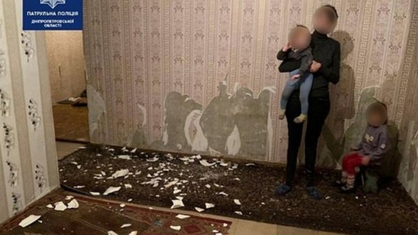 Açlıktan kağıt yiyen kardeşler kurtarıldı