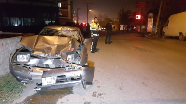 i Düzce'de otomobil ile elektrikli bisiklet çarpıştı