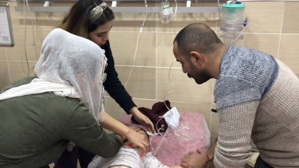 İstanbul'da bir baba silahını temizlerken kızını vurdu