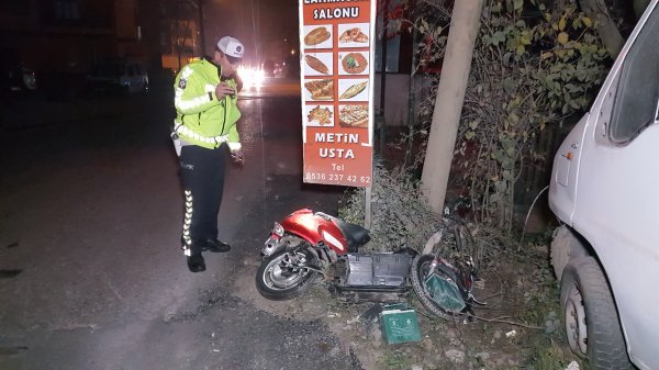 i Düzce'de otomobil ile elektrikli bisiklet çarpıştı