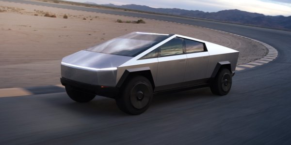 Tesla Cybertruck'ın Anadol Böcek'e benzeyen tasarımı