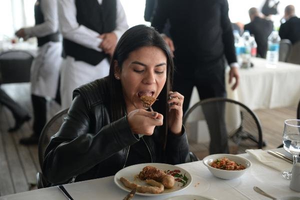 d Dünyaca ünlü şefler şırdanı tattı