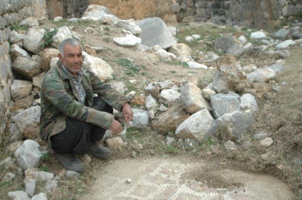 d Keçilerini otlatan çoban, tarih buldu