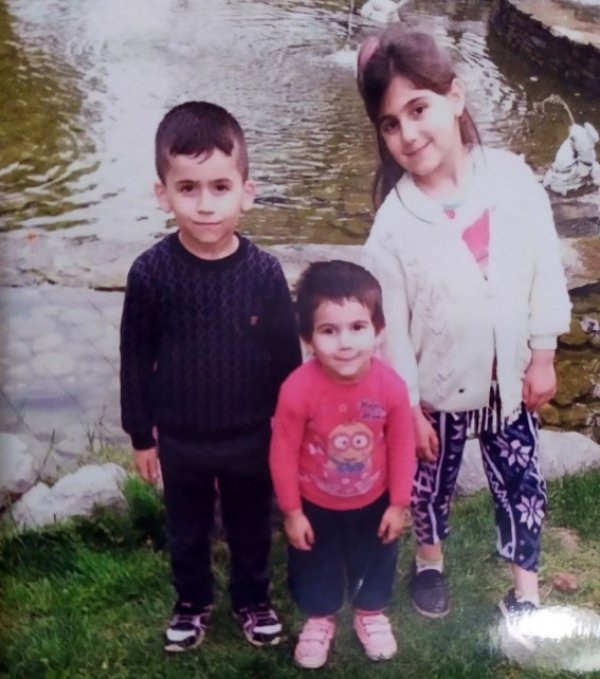 i Makas atarak 4 kişinin ölümüne neden olan sürücü bulunamadı