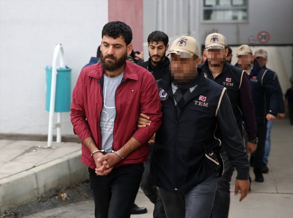 a YPG'li terörist, Adana'daki bombayı Suriye'den patlattı