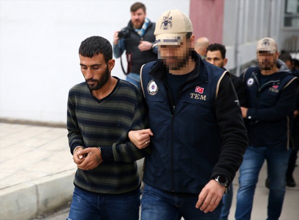 a YPG'li terörist, Adana'daki bombayı Suriye'den patlattı