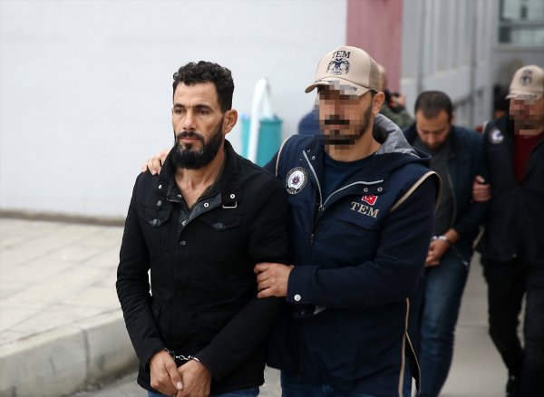 a YPG'li terörist, Adana'daki bombayı Suriye'den patlattı