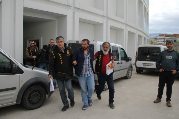 i Kuyumcudan 5 kilo altın çalan hırsızlar serbest kaldı