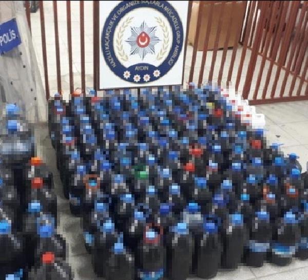 d Nazilli'de 700 litre kaçak şarap ele geçirildi