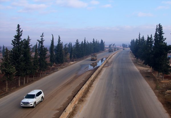 a TSK'dan İdlib'deki gözlem noktalarına takviye