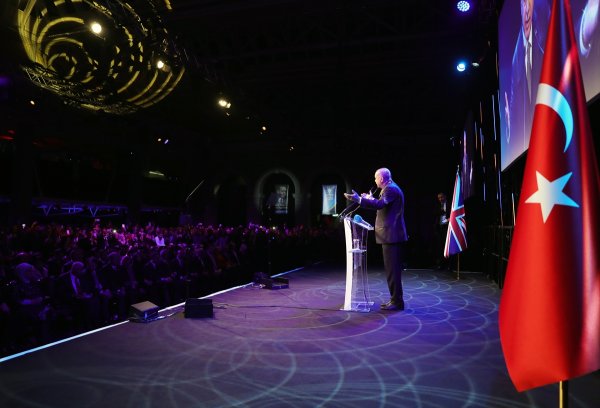 a Cumhurbaşkanı Erdoğan, Londra'da Türk vatandaşlarıyla buluştu