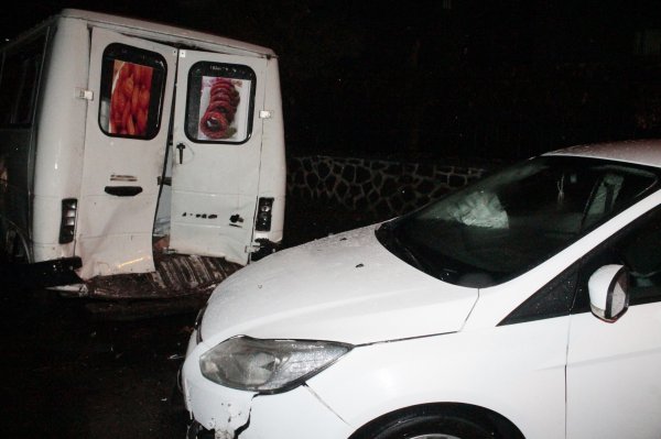 Diyarbakır'da zincirleme trafik kazasında 5 kişi yaralı